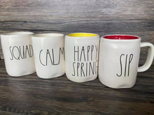 Cargar imagen en el visor de la galería, SALE | Rae Dunn Mug Candles | 100% Soy Wax

