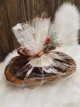 Cargar imagen en el visor de la galería, 8oz Candle Dough Bowl Gift Baskets | Winter Gifts
