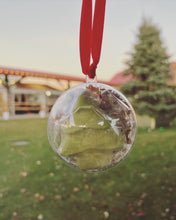 Cargar imagen en el visor de la galería, 1oz Tree Melt Ornament
